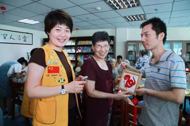 慈善公益,关爱敬老院,办公家具 慈善公益,关爱敬老院,办公家具